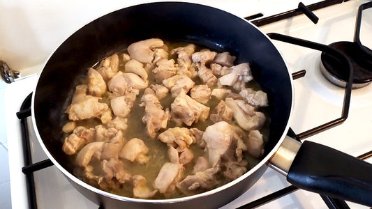 Waarom er vocht vrijkomt bij ontdooide kipfilet (en waarom dat heel normaal is)